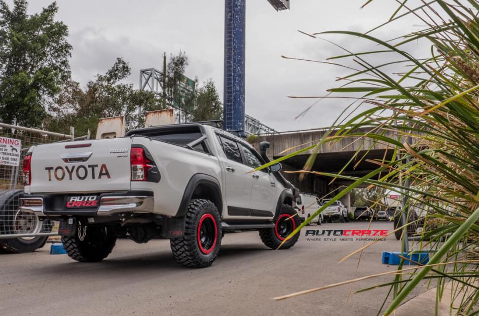 TOYOTA HILUX N80 4WD RG2 SATIN BLACK